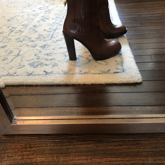 Tory Burch Booties, Brown, SZ 7 - Picture 7 of 7